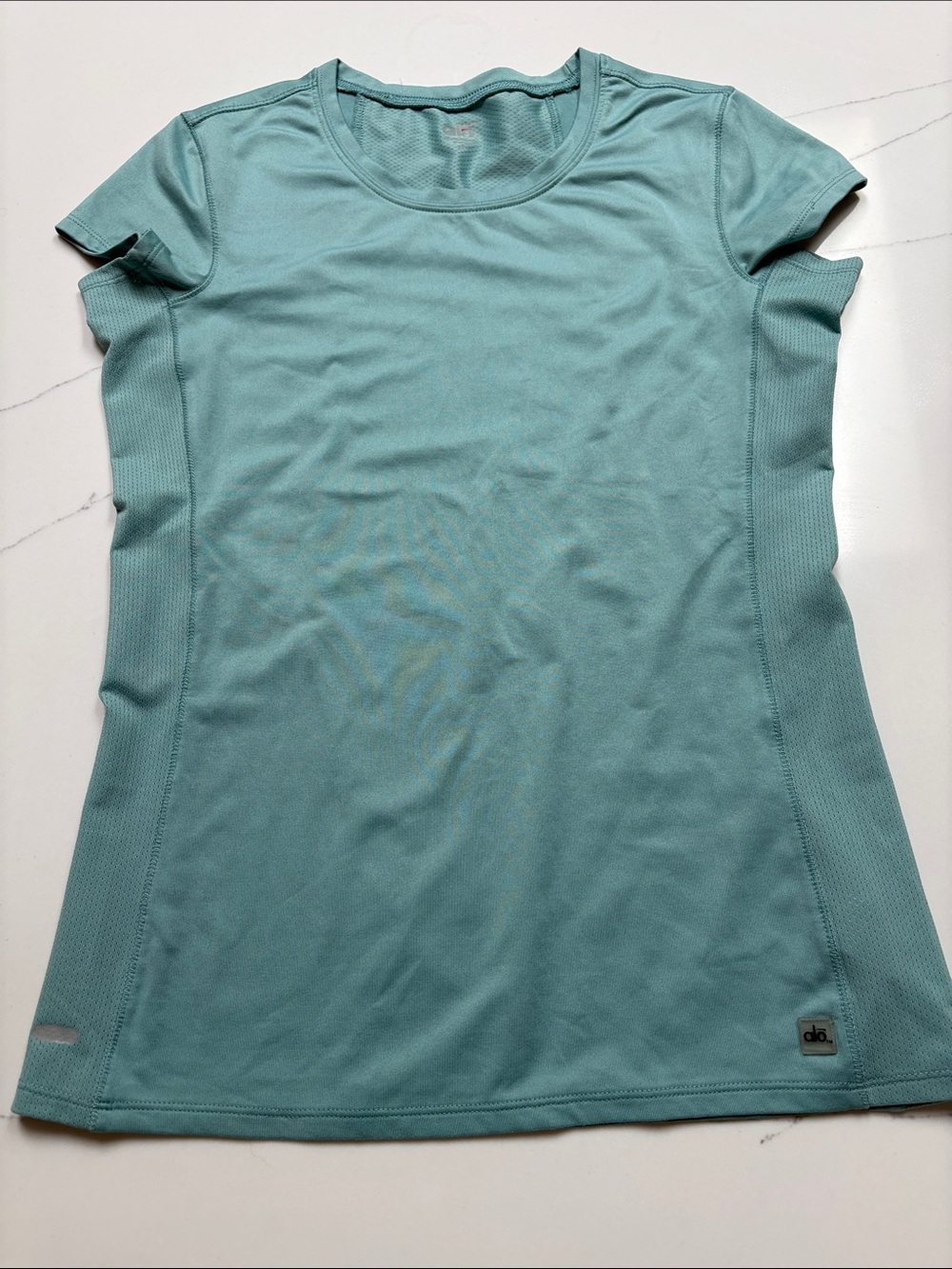 ALO Yoga Women’s Short Sleeve Scoop Neck Tee in Seafoam Blue-Green